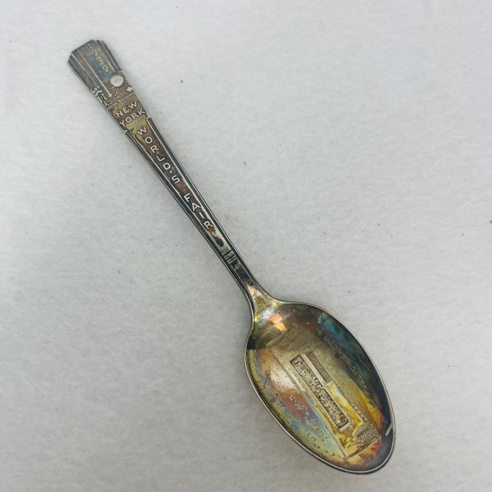 1939 New York World's Fair Souvenir Spoon Hall of Medicine Trylon Perisphere 6in